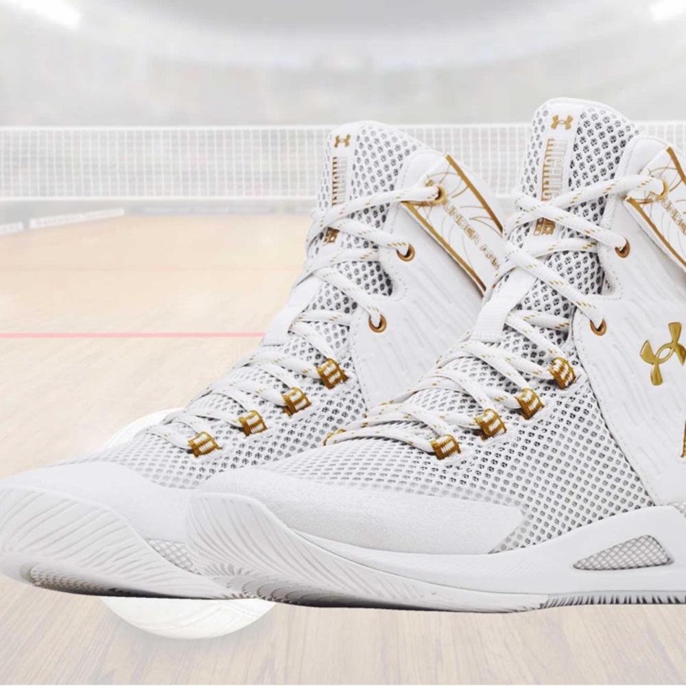 Under Armour White/Gold HOVR Highlight Ace Womens White Volleyball Shoes- SIZE 7